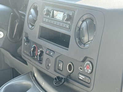 2022 Ford E-Series Cutaway E-350 SRW 138" WB