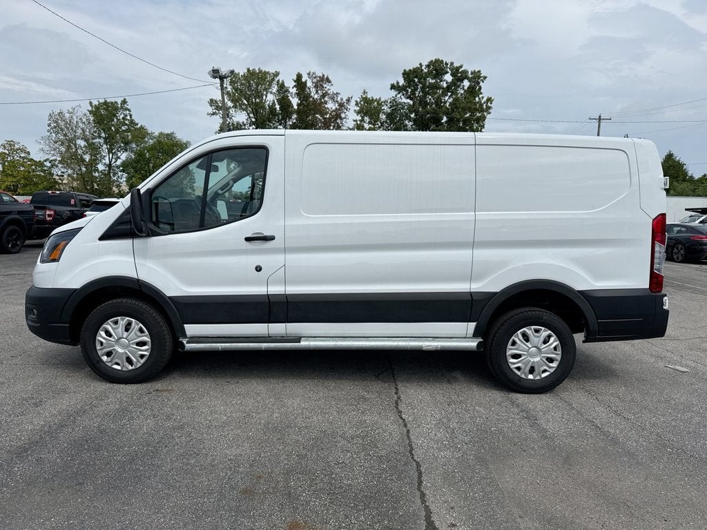 2025 Ford Transit Cargo Van T-250 130" Low Rf 9070 GVWR RWD
