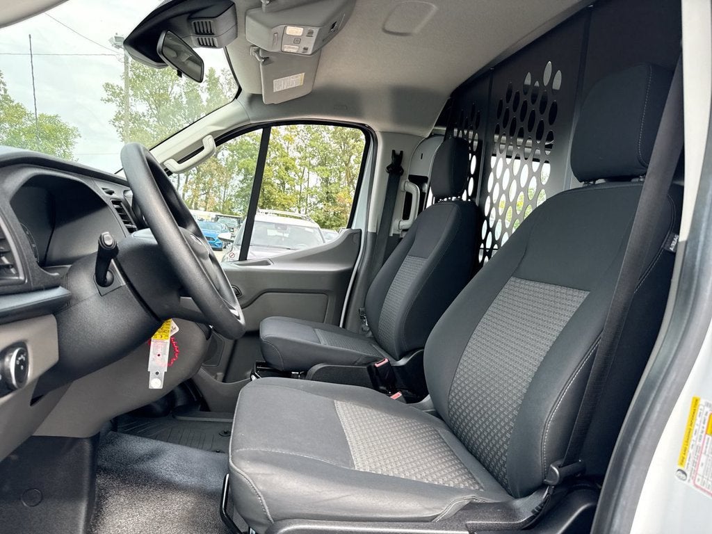 2025 Ford Transit Cargo Van T-250 130" Low Rf 9070 GVWR RWD