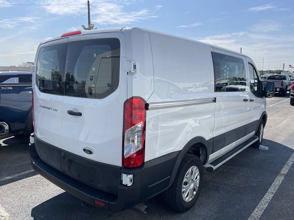 2025 Ford Transit Cargo Van T-250 130" Low Rf 9070 GVWR RWD
