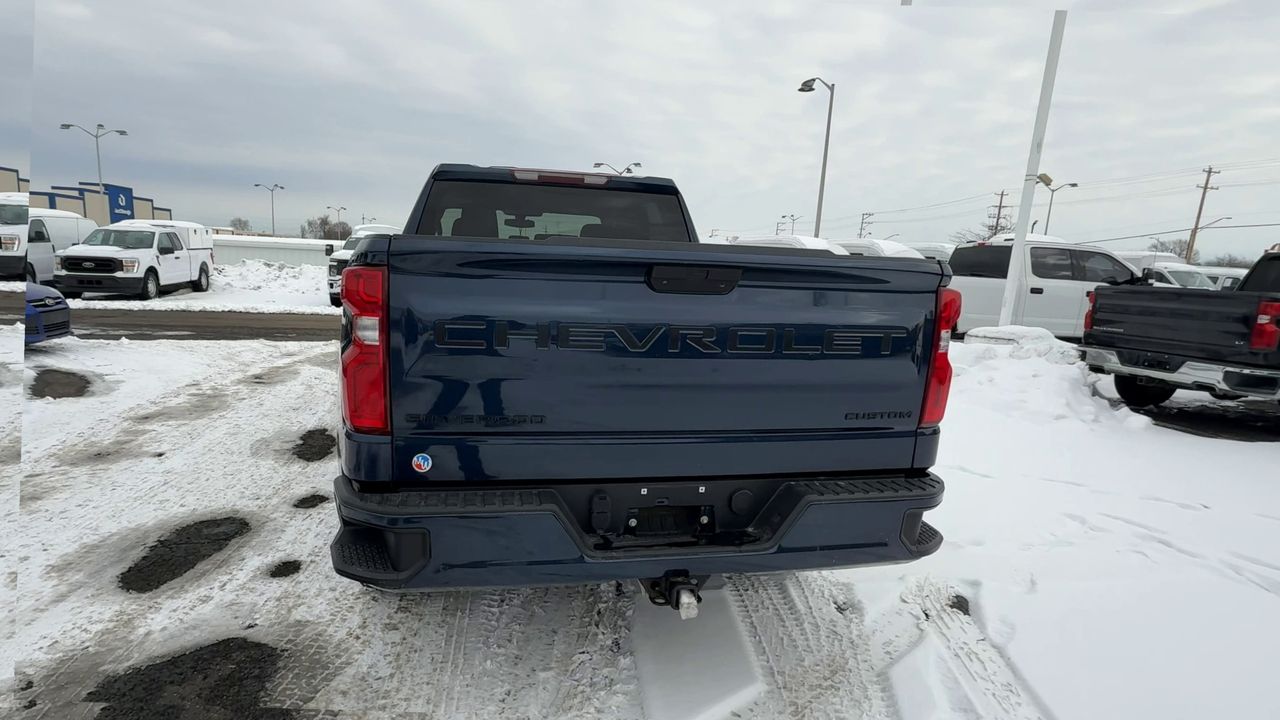 2021 Chevrolet Silverado 1500 Custom