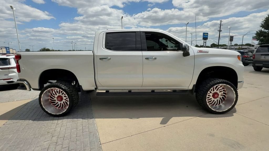 2025 Chevrolet Silverado 1500 LTZ