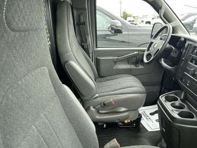 2025 Chevrolet Express Cargo WT