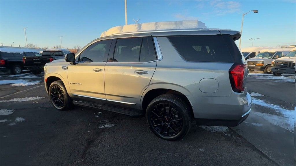 2023 GMC Yukon SLT
