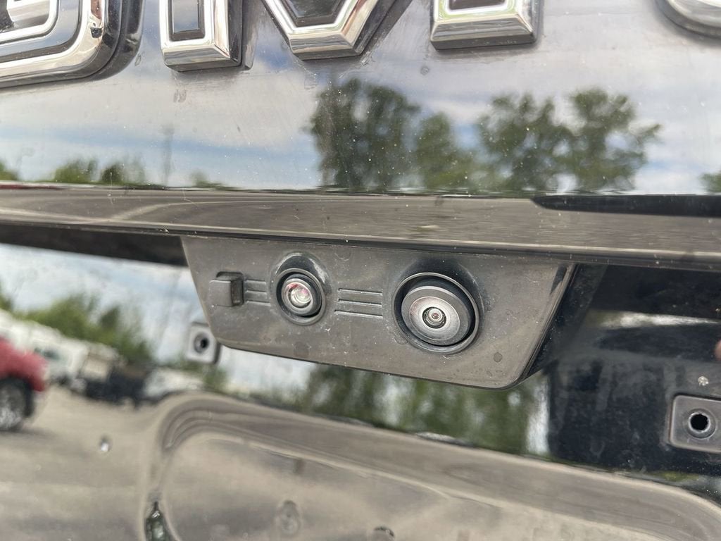2025 GMC Yukon AT4