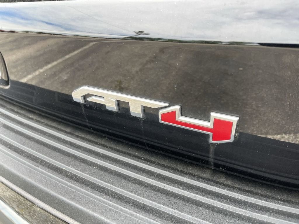 2025 GMC Yukon AT4