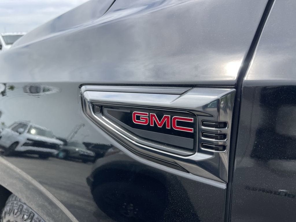 2025 GMC Yukon AT4