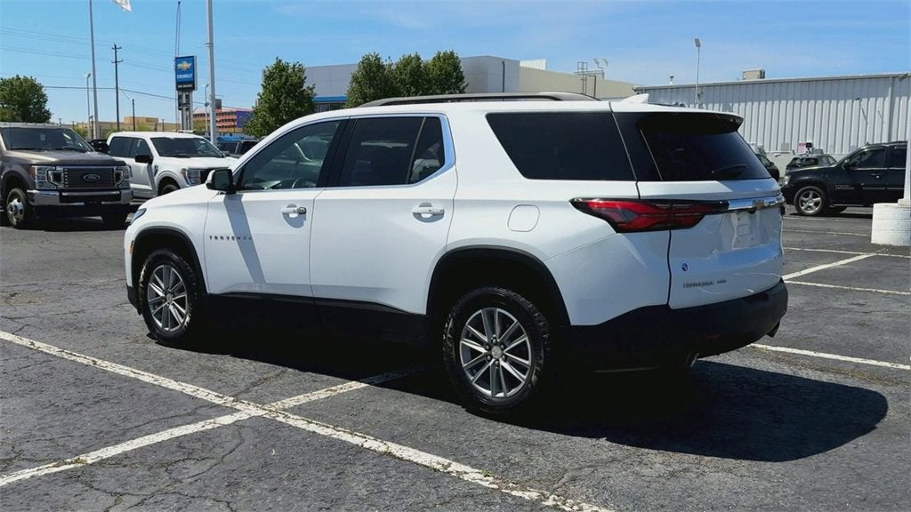 2022 Chevrolet Traverse LT Cloth
