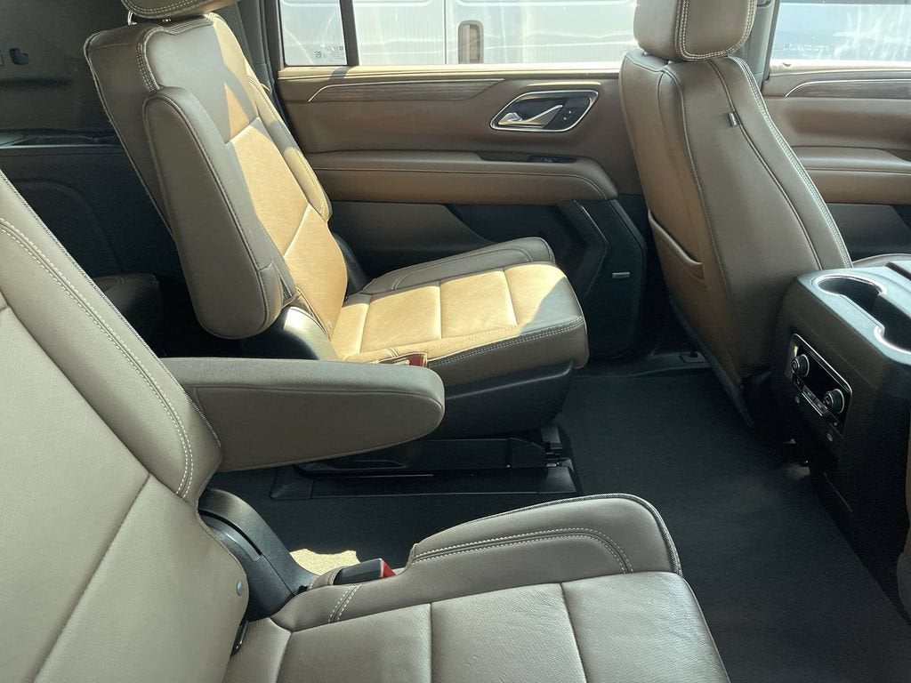 2023 Chevrolet Suburban High Country