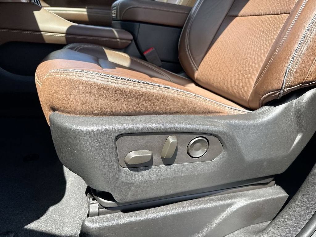 2023 Chevrolet Suburban High Country