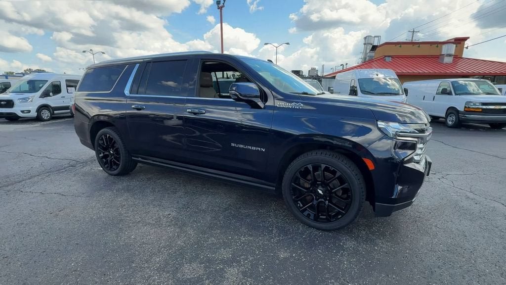 2023 Chevrolet Suburban High Country