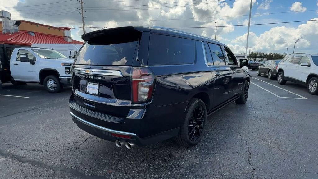 2023 Chevrolet Suburban High Country
