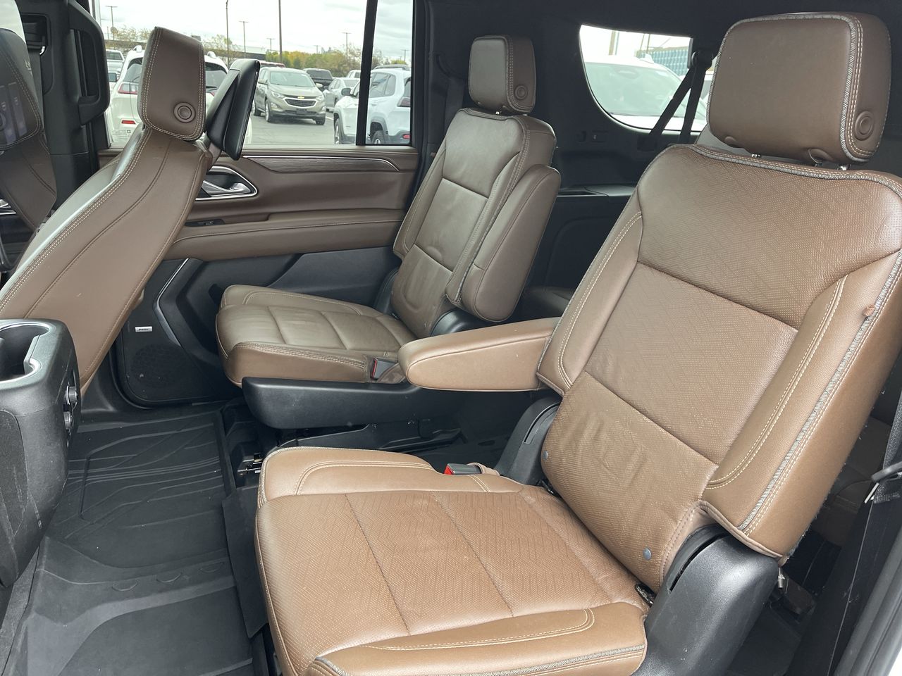 2023 Chevrolet Suburban High Country