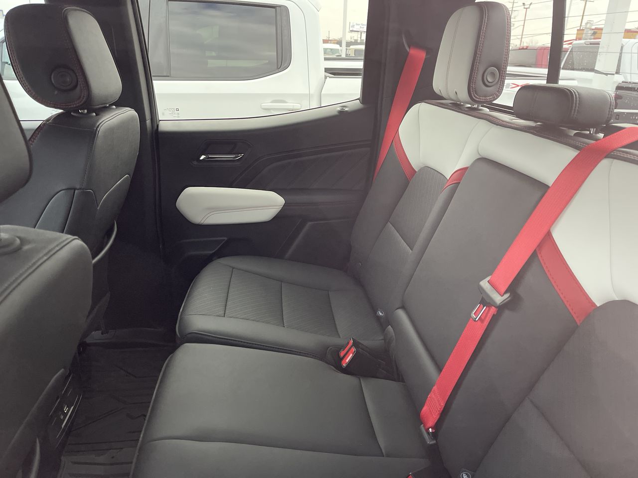 2024 GMC Canyon AT4X