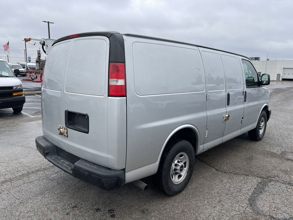 2016 GMC Savana Cargo 2500 2500 Regular Wheelbase Rear-Wheel Drive
