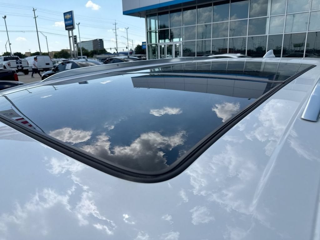 2024 Cadillac XT6 Luxury