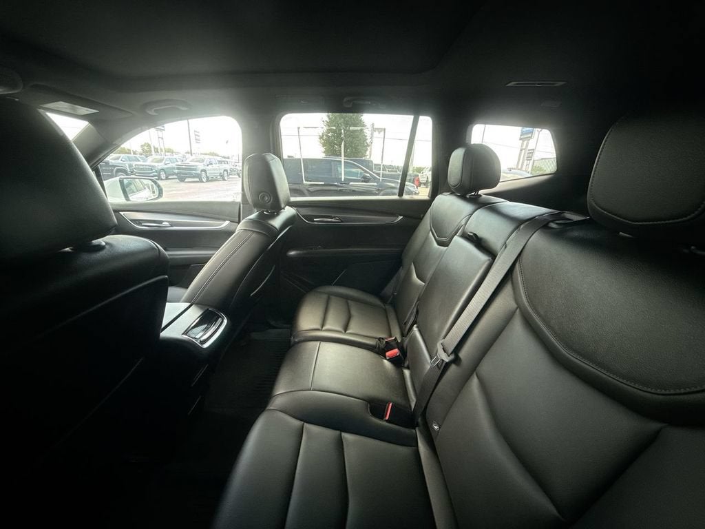 2024 Cadillac XT6 Luxury