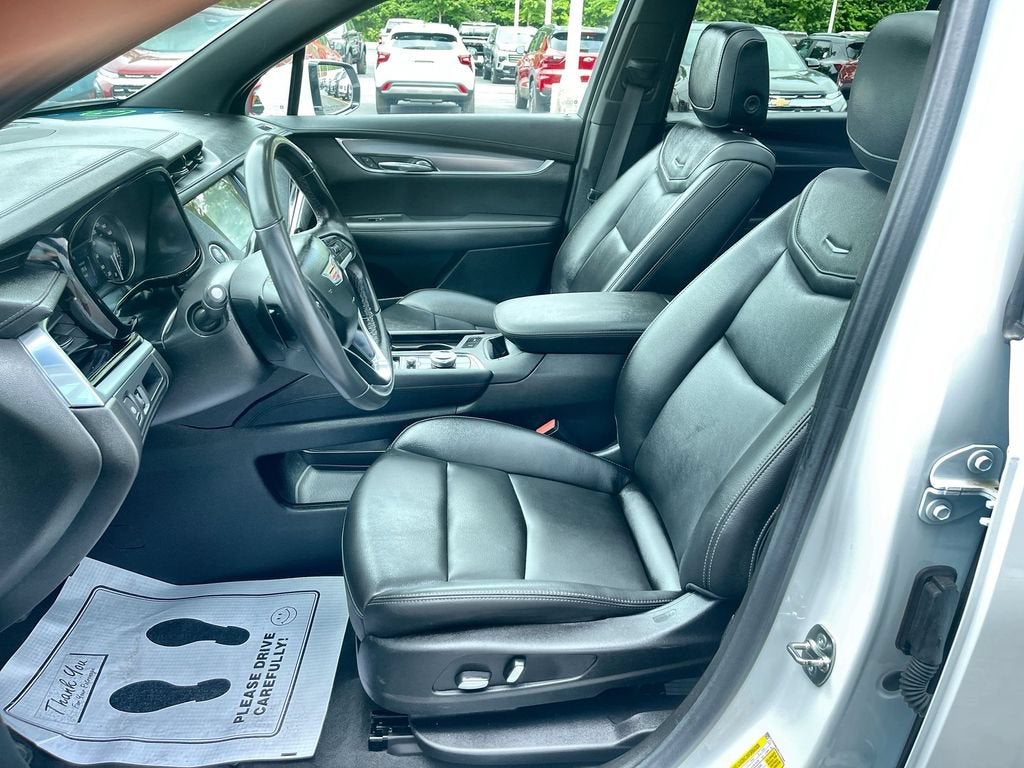 2024 Cadillac XT6 Luxury