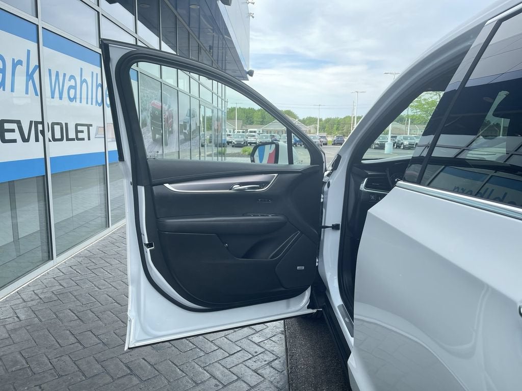 2024 Cadillac XT6 Luxury