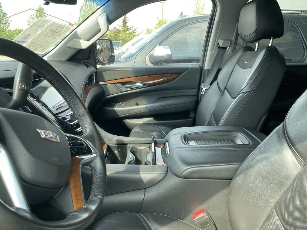 2019 Cadillac Escalade Luxury