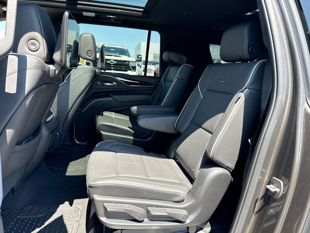 2021 Cadillac Escalade ESV Sport