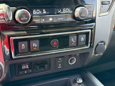 2017 Nissan TITAN XD Platinum Reserve Diesel