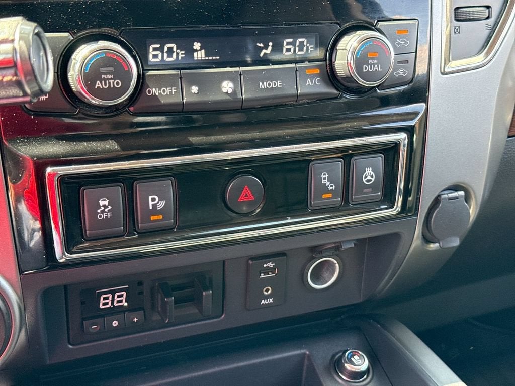 2017 Nissan TITAN XD Platinum Reserve Diesel