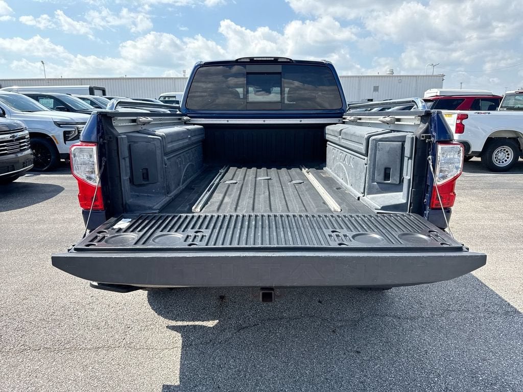 2017 Nissan TITAN XD Platinum Reserve Diesel