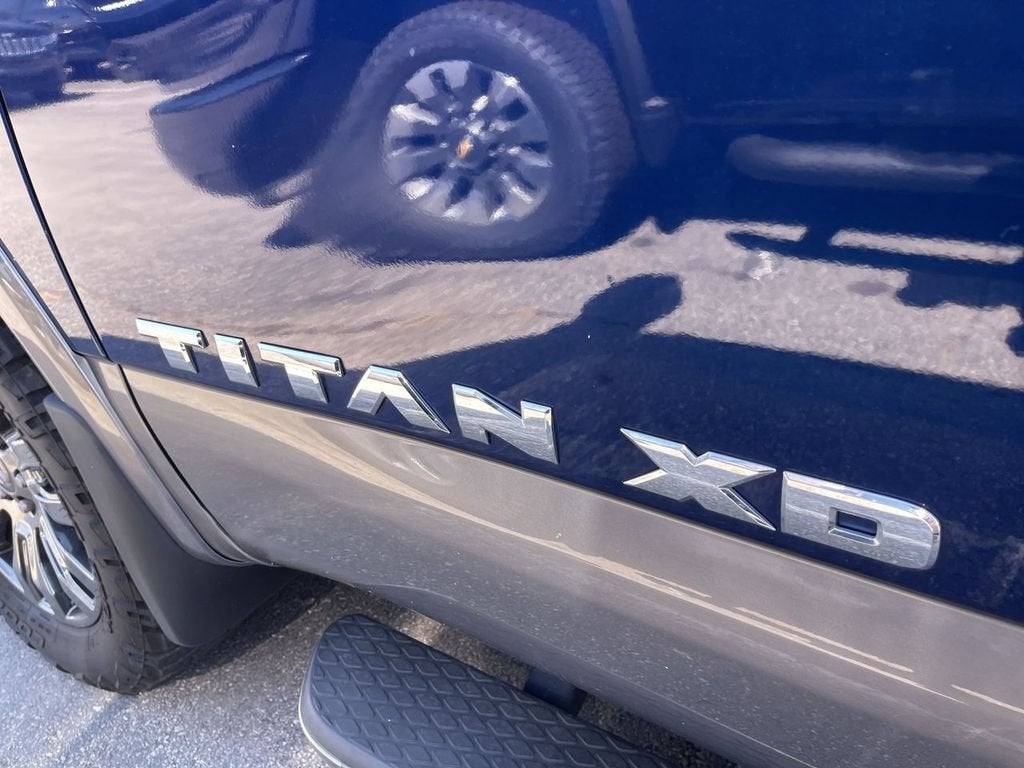 2017 Nissan TITAN XD Platinum Reserve Diesel