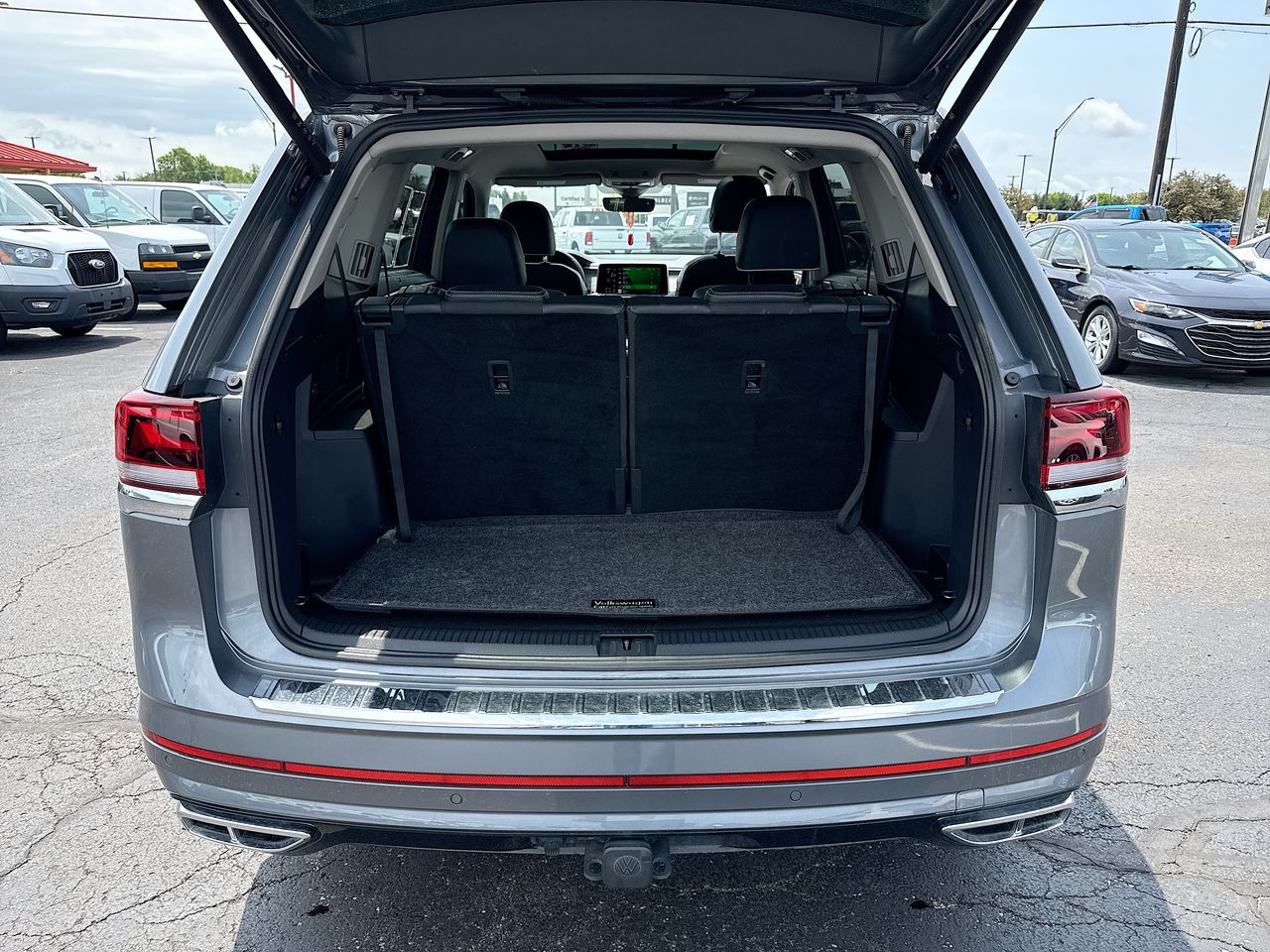 2024 Volkswagen Atlas 2.0T SEL Premium R-Line