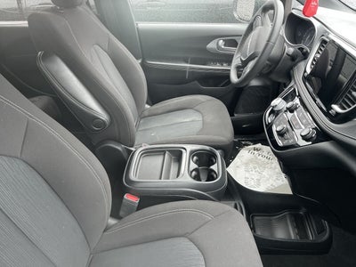 2022 Chrysler Pacifica Touring