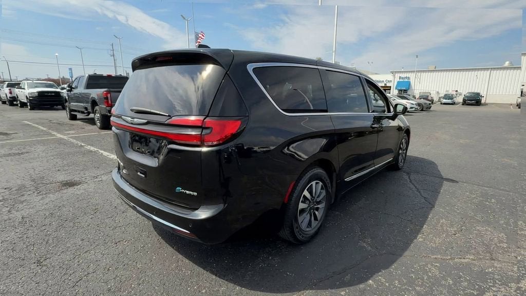 2023 Chrysler Pacifica Hybrid Limited