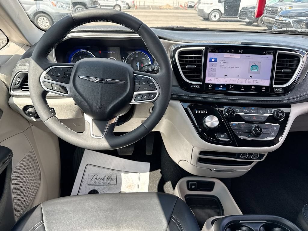 2023 Chrysler Pacifica Touring L AWD