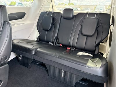 2023 Chrysler Pacifica Touring L AWD