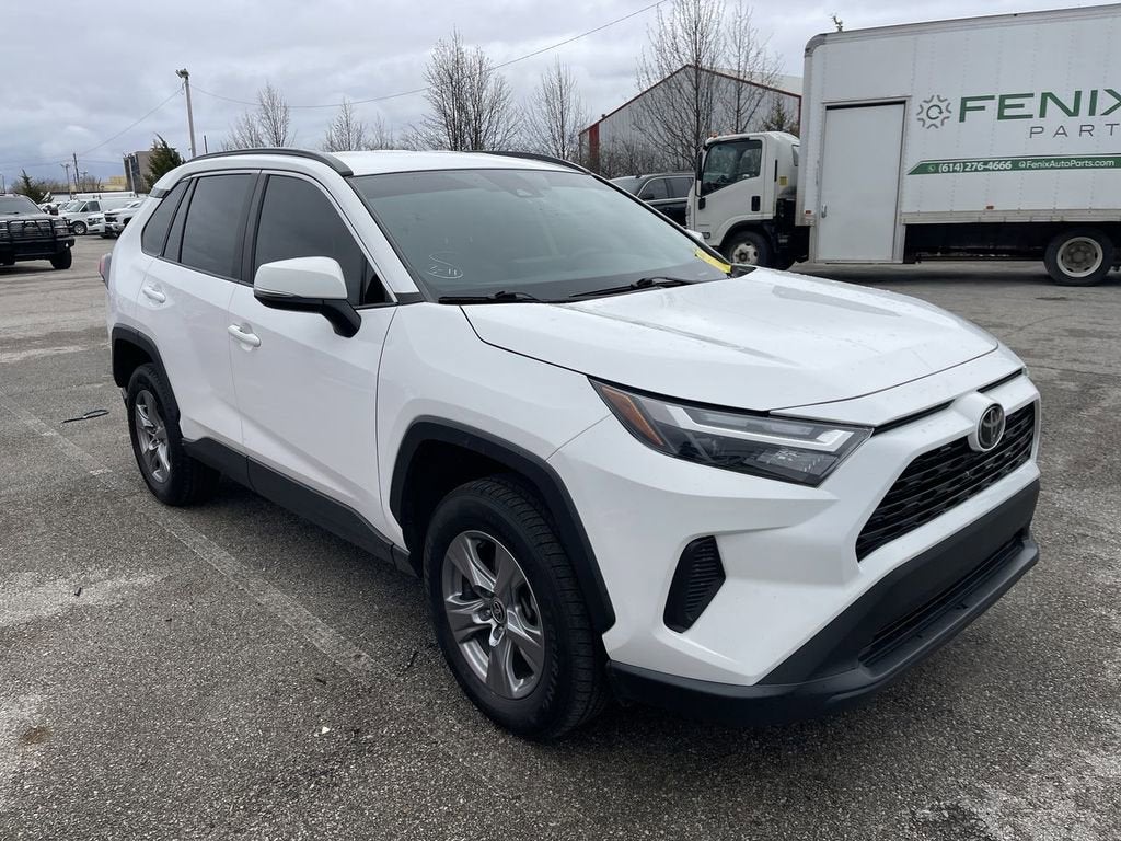 2022 Toyota RAV4 XLE