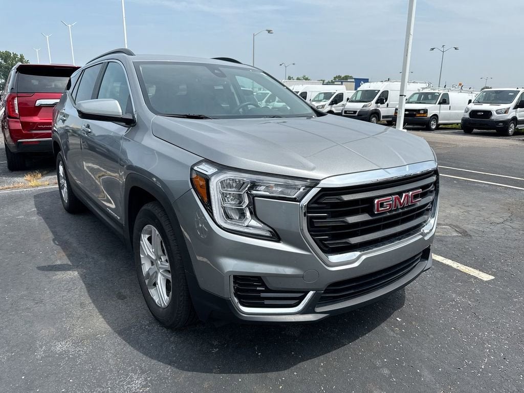 2023 GMC Terrain SLE