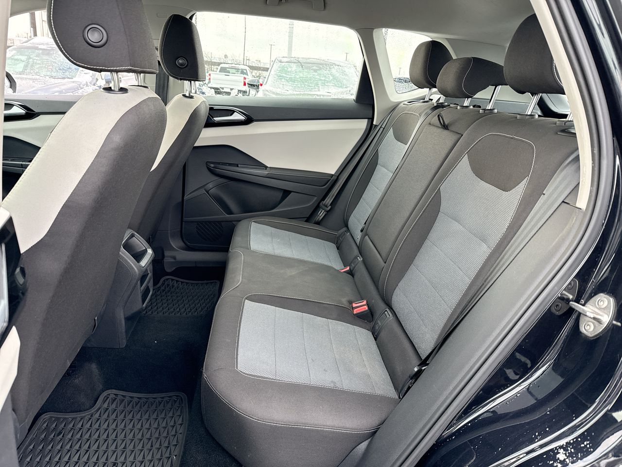 2025 Volkswagen Taos S