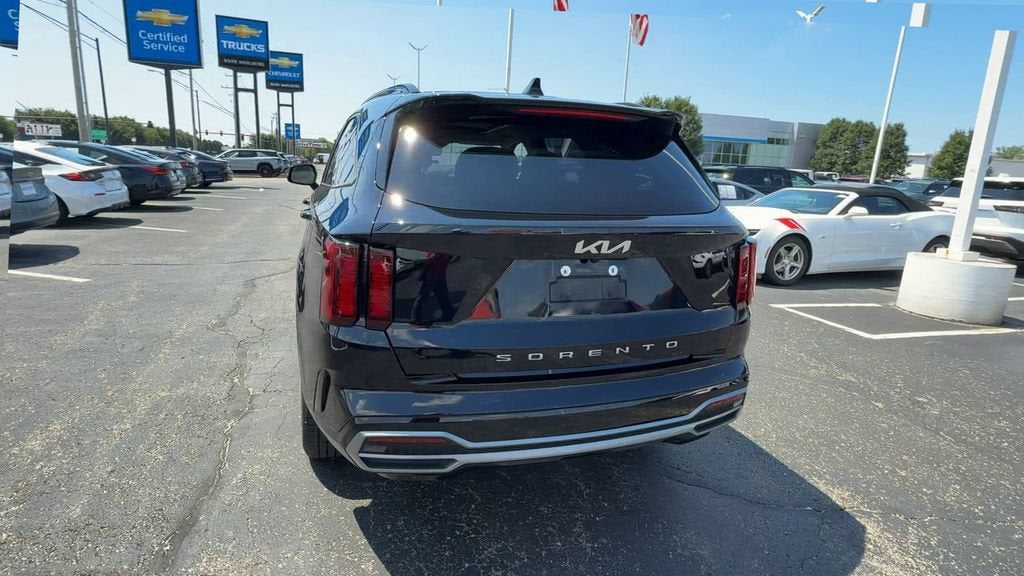 2022 Kia Sorento S
