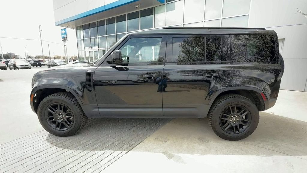 2025 Land Rover Defender S