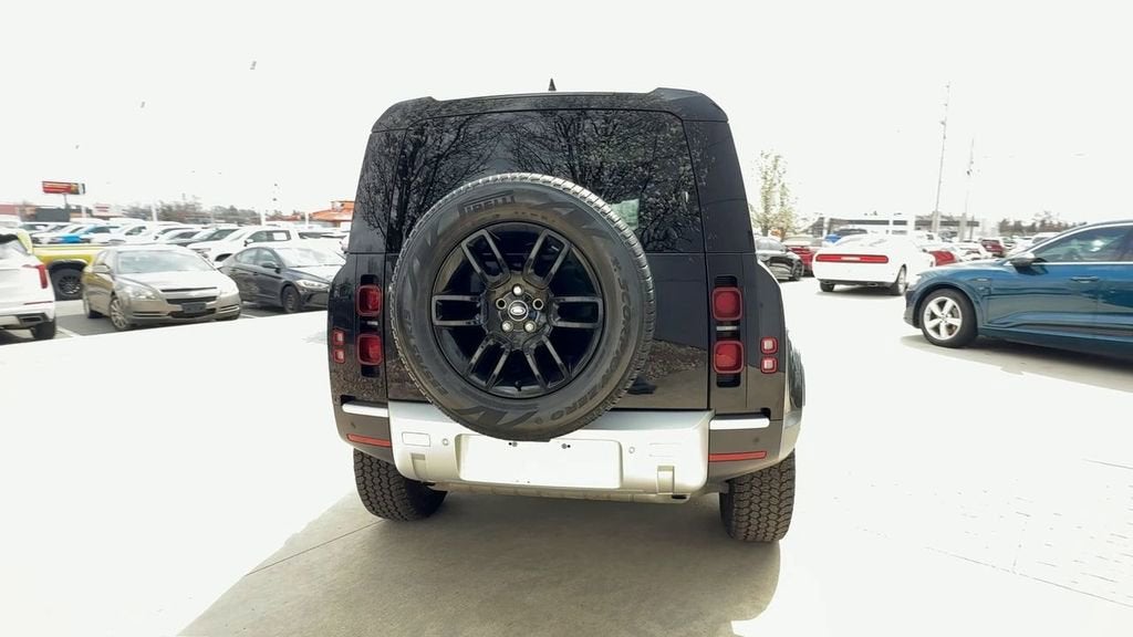 2025 Land Rover Defender S