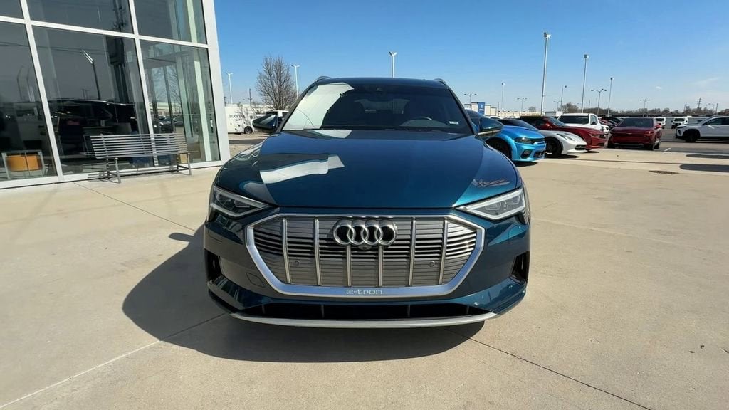 2019 Audi e-tron Premium Plus