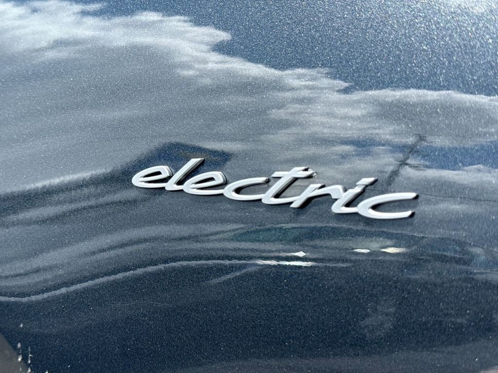 2024 Porsche Macan Electric 4