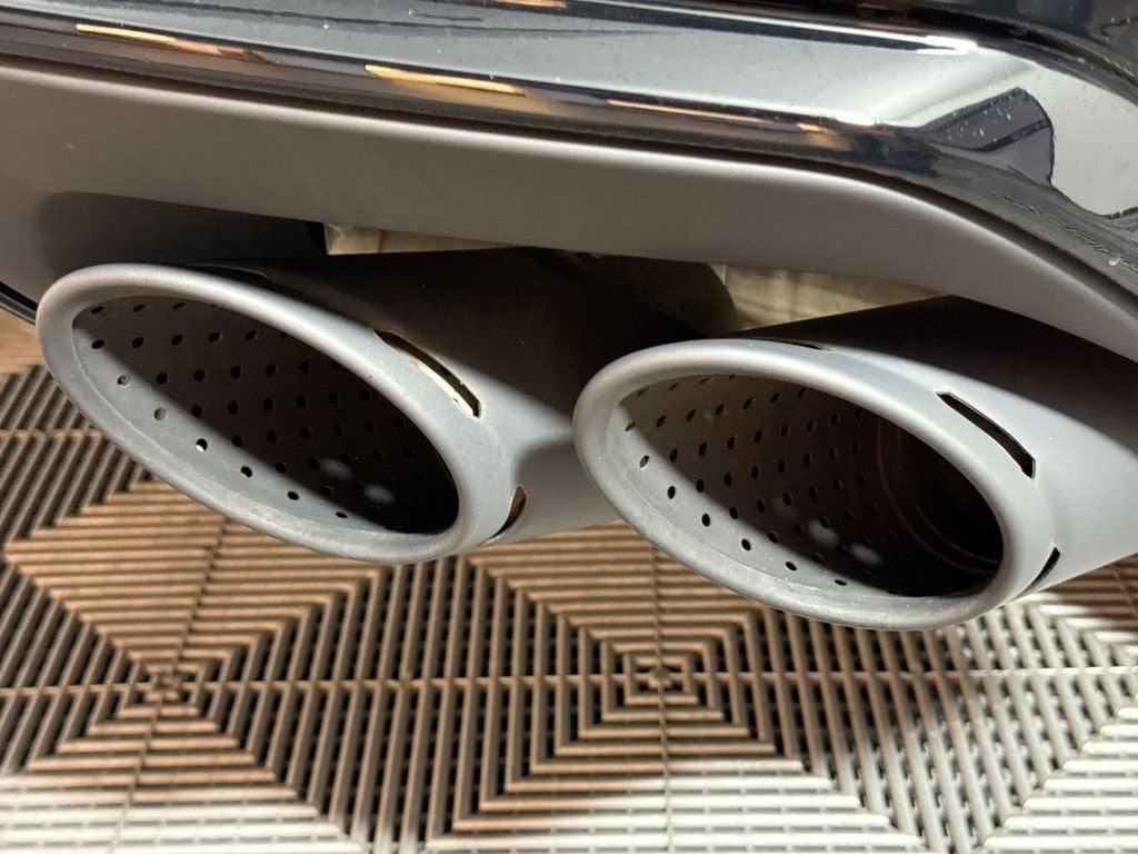 2025 Lamborghini Urus SE