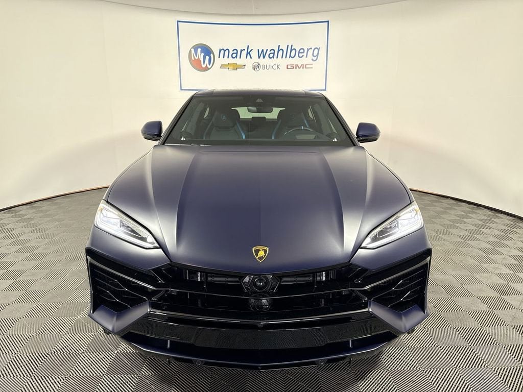 2025 Lamborghini Urus SE