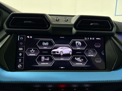 2025 Lamborghini Urus SE