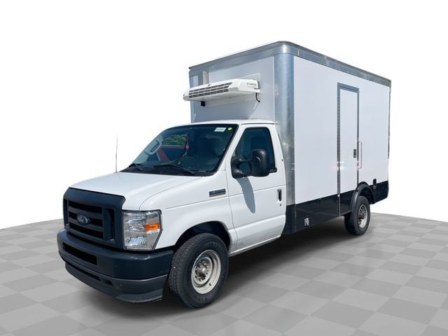 2024 Ford E-Series Cutaway E-350 SRW 138" WB