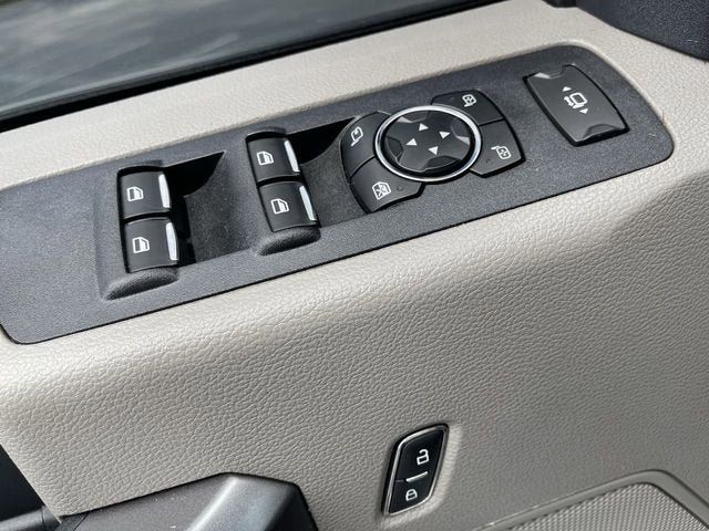 2022 Ford Super Duty F-350 SRW XLT
