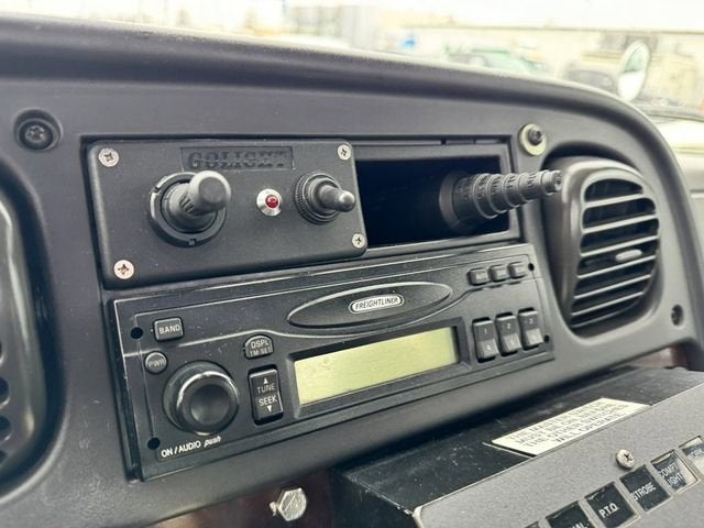 2007 FREIGHTLIN M2106S Base