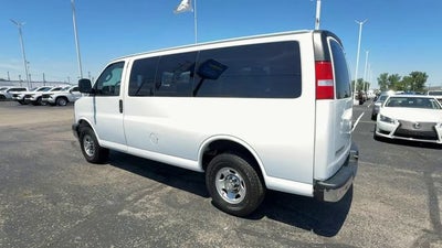 2022 Chevrolet Express Passenger 2500 1LT