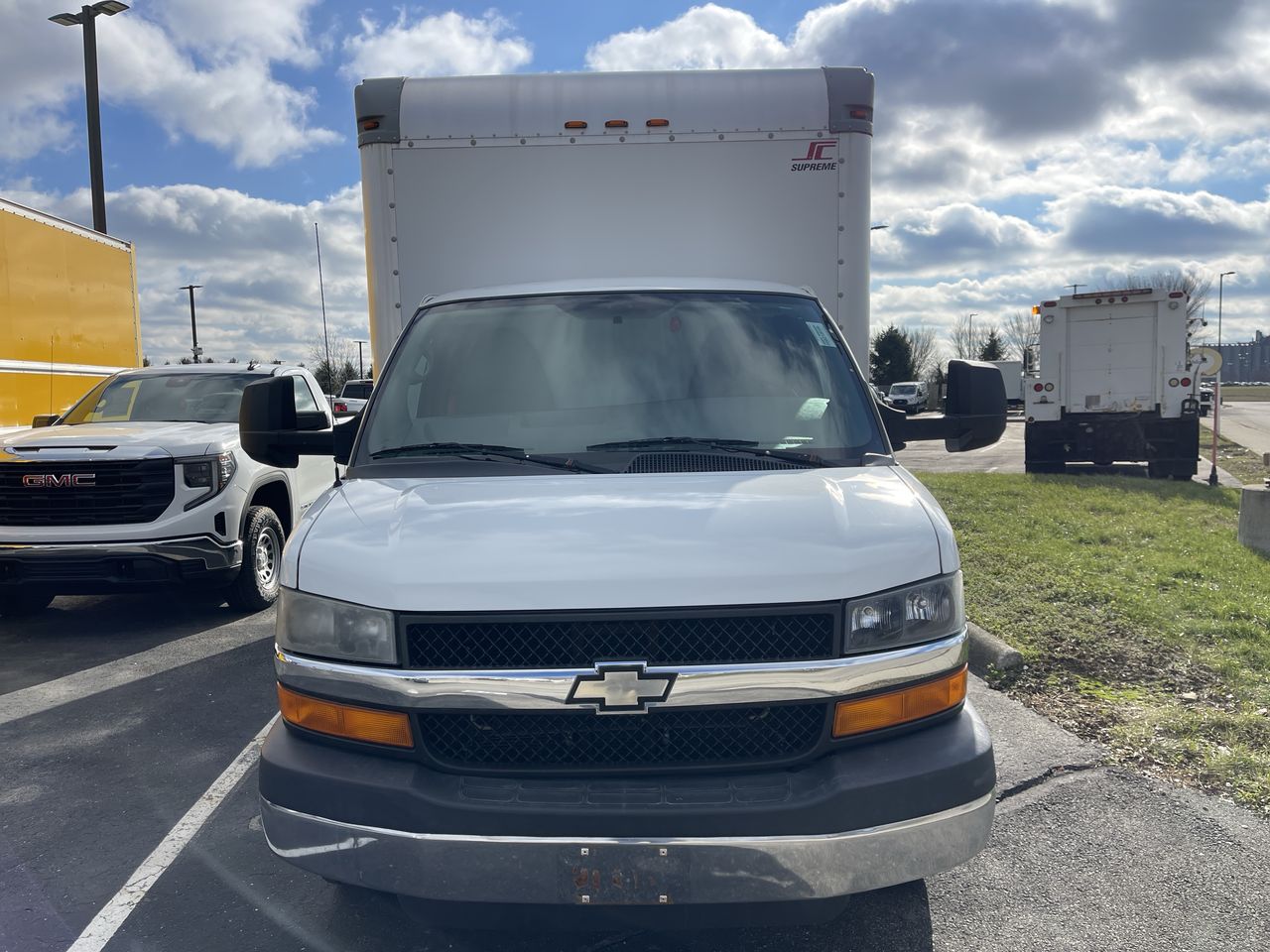 2014 Chevrolet Express Cutaway 4500 4500 Series DRW